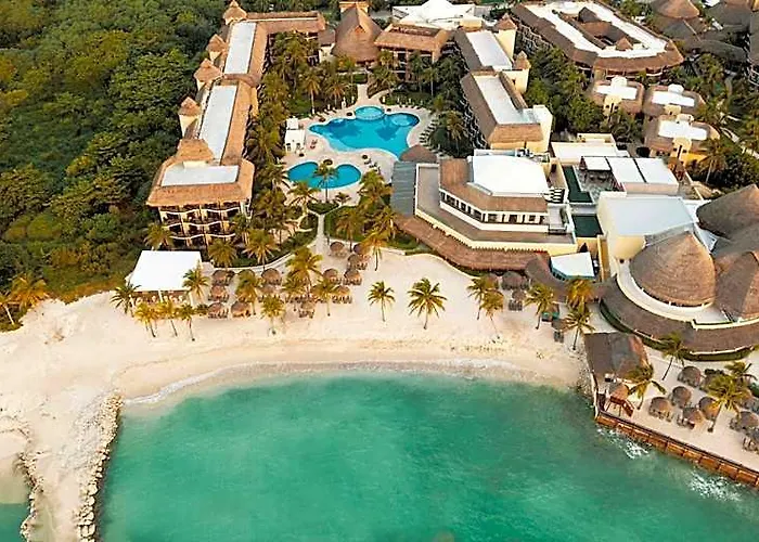 Resort Catalonia Yucatan